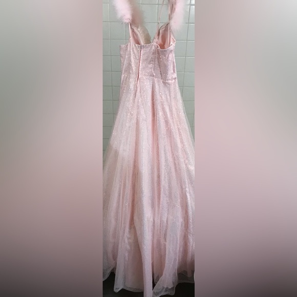 Windsor Pink Prom dress; Sleeveless; With fur straps - Picture 6 of 7